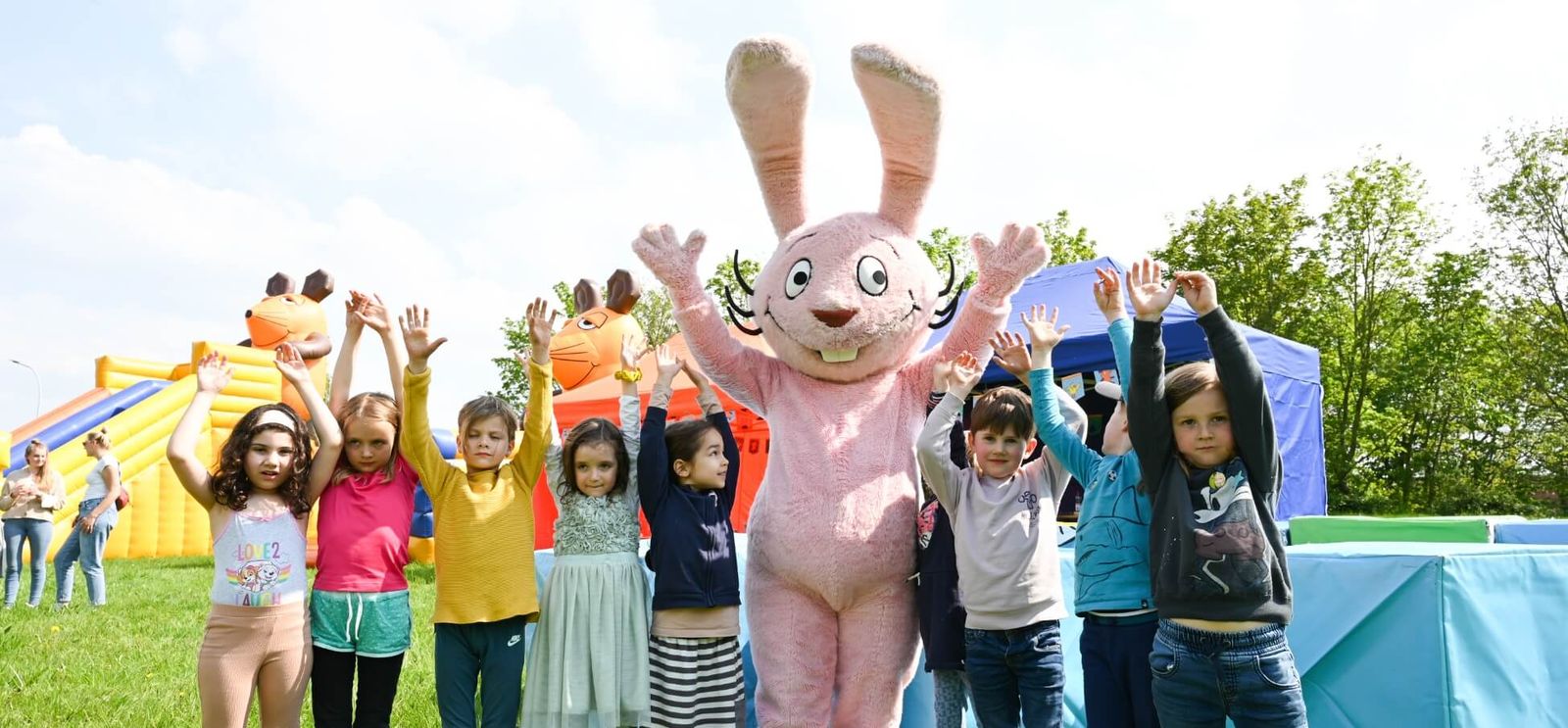 DER ROSA HASE - FRÖHLICH, FRECH UND QUIRLIG